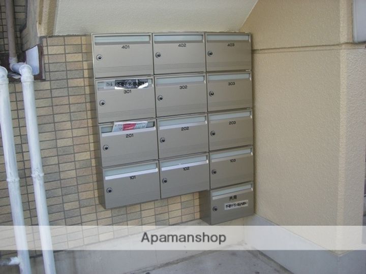 サンビューマンション中京の外観