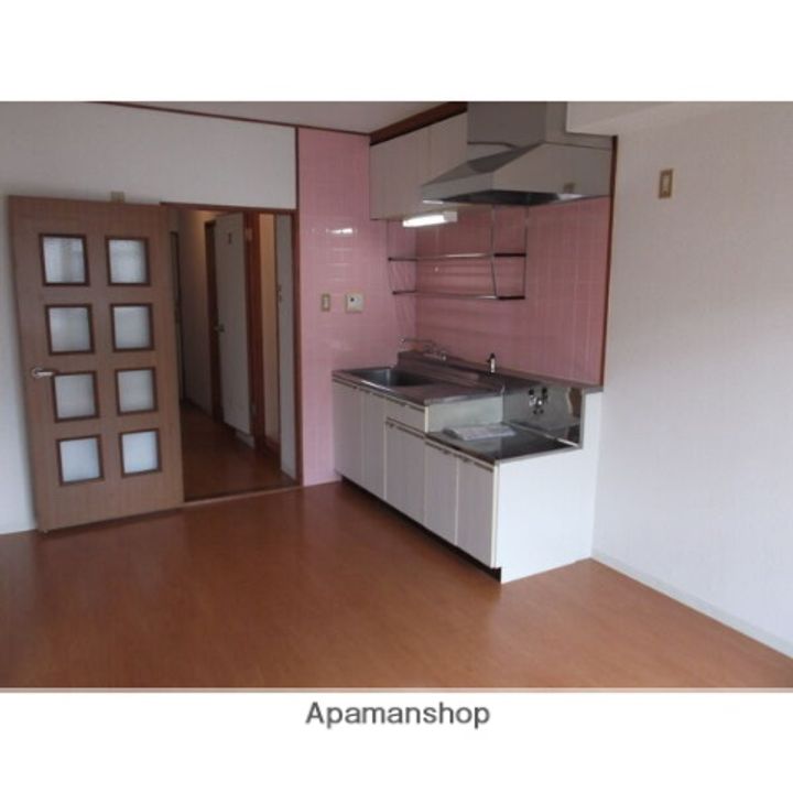 ロイヤルサンコーのキッチン