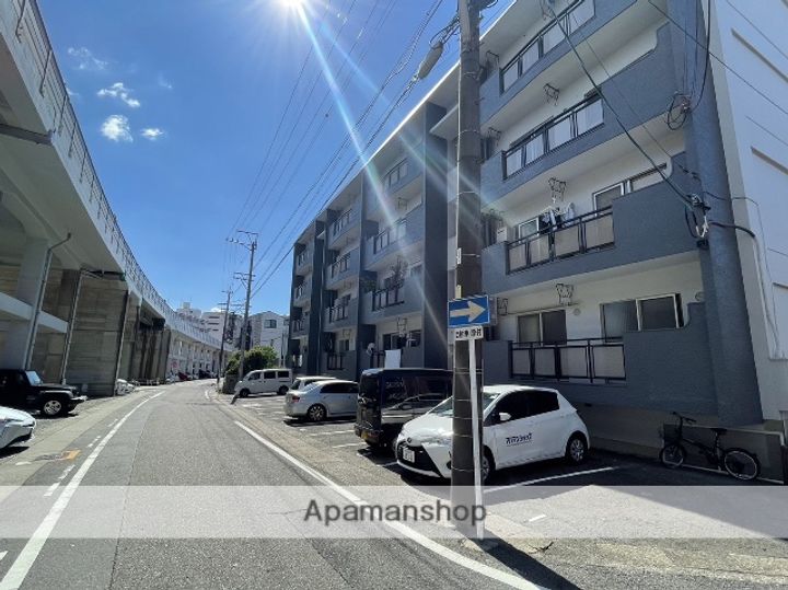 コルミー本郷の外観