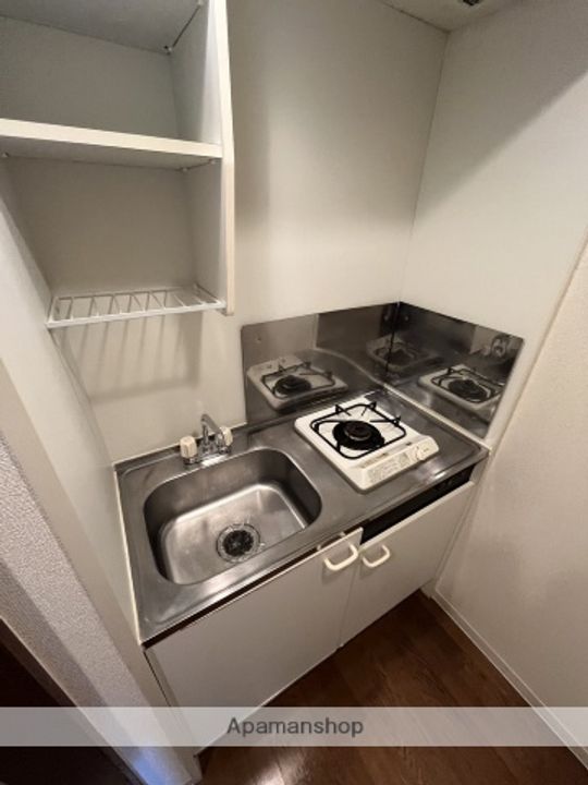 UNAX−8のキッチン