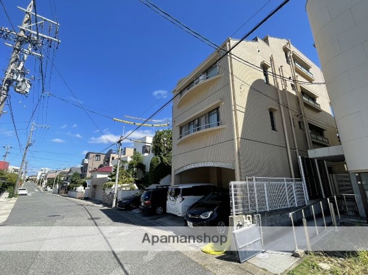 よもぎ台マンションの外観