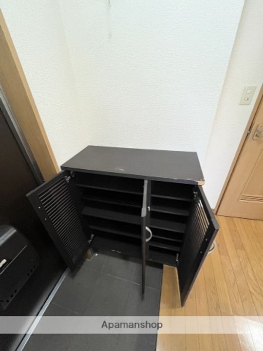 サンプラスⅢの玄関
