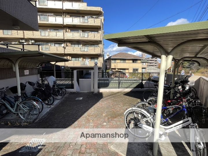 シャーウッド明徳公園の外観