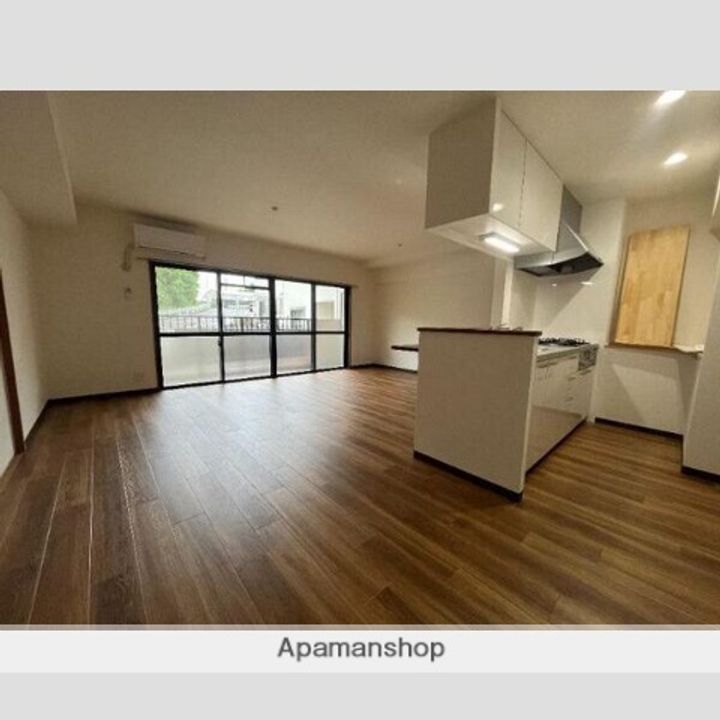 シャーウッド明徳公園の居間