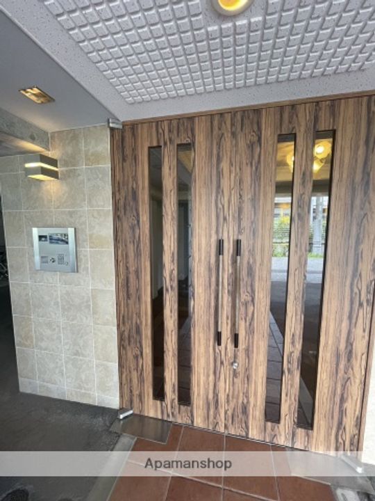 イースタンヒルズ一社の外観