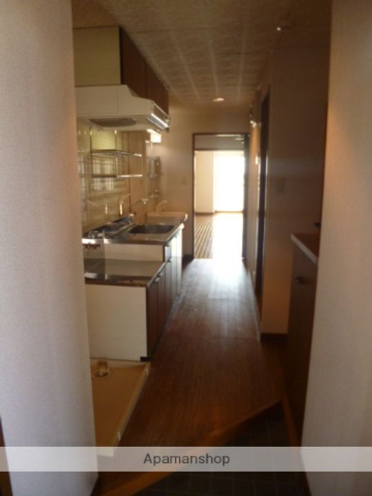 シャトーオオタの玄関