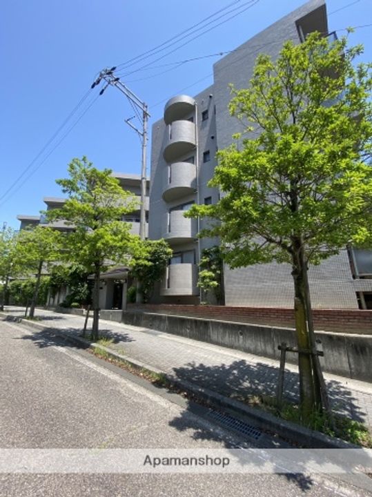 セレーブルの外観