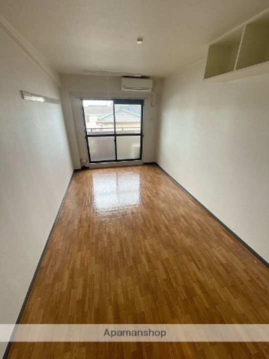 サニーデールの居間