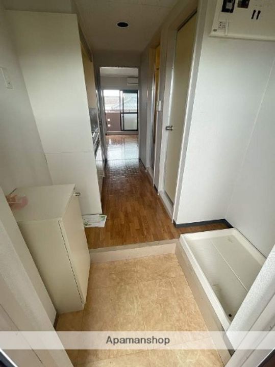 サニーデールの玄関