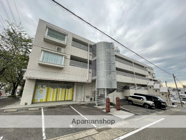 三幸マンションの外観