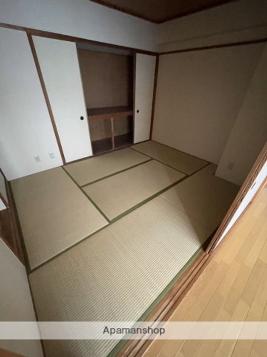 三幸マンションの内装