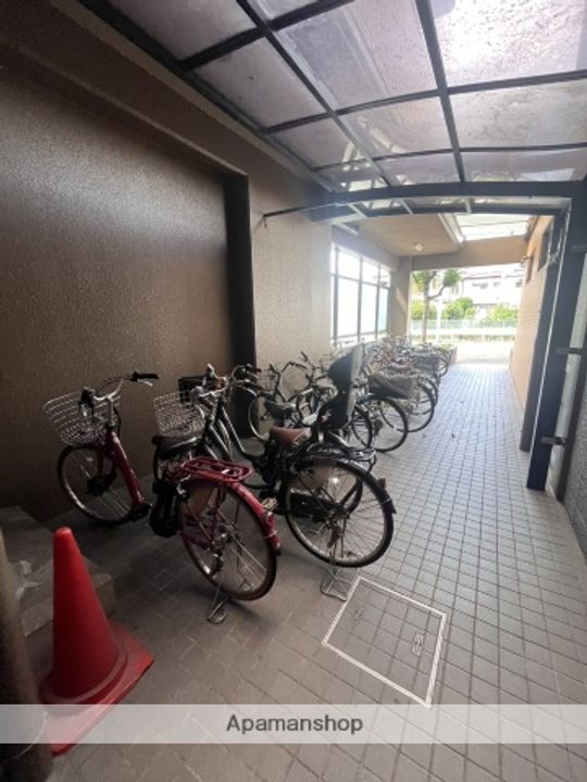 グリーンヒルズ白山の外観
