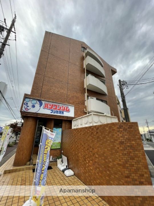 三和マンションの外観