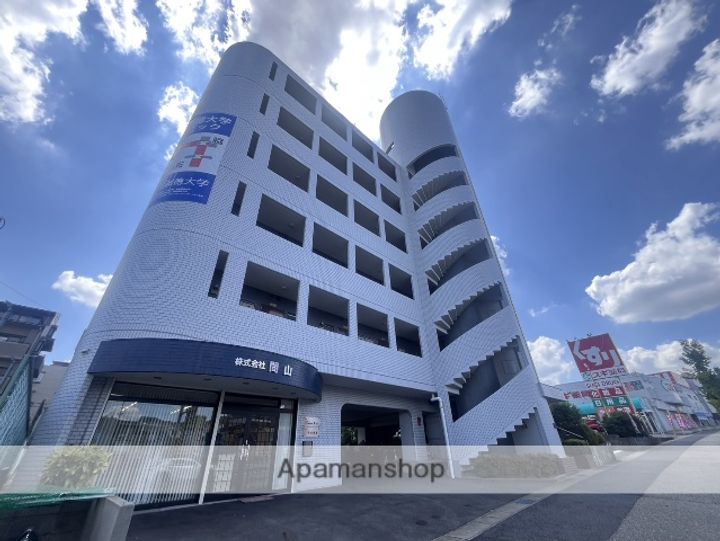 ダイコウビルの外観