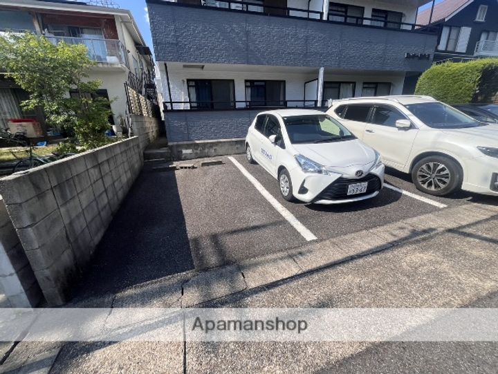 ロッキー猪子石の外観