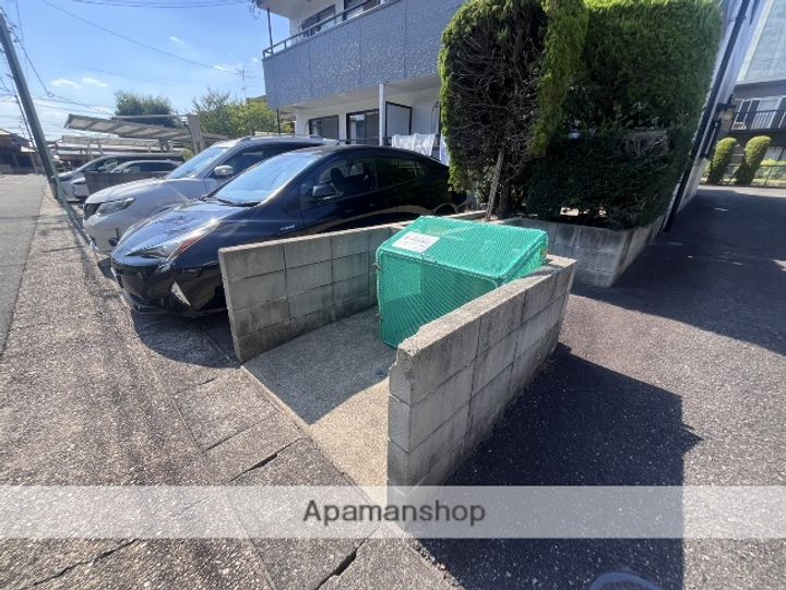 ロッキー猪子石の外観