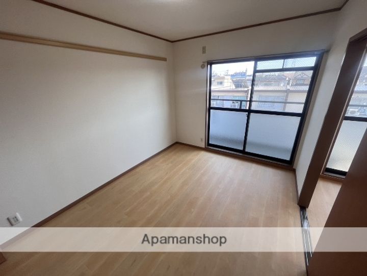 ロッキー猪子石の内装