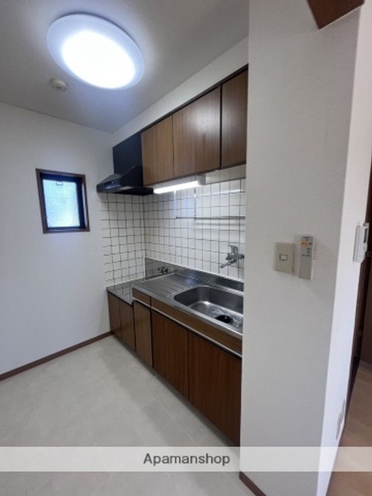 ロッキー猪子石のキッチン