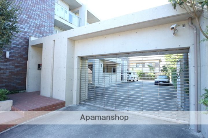 グリシーヌⅡの外観