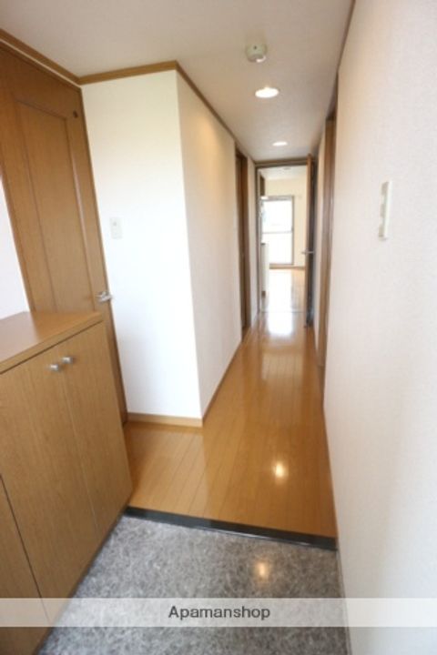 第一岸田ビルの玄関