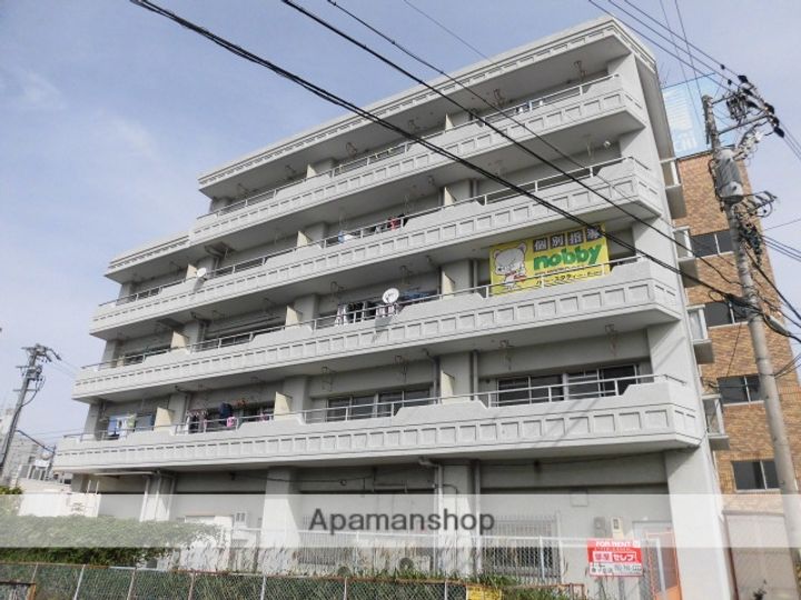 高針中央マンションの外観