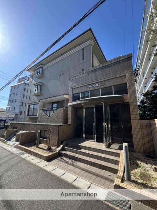 カターラサンミの外観