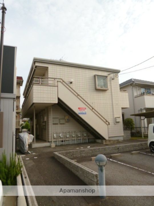 ファミール長久手の外観