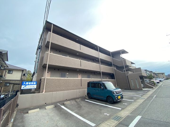 ピュアライフ302の外観