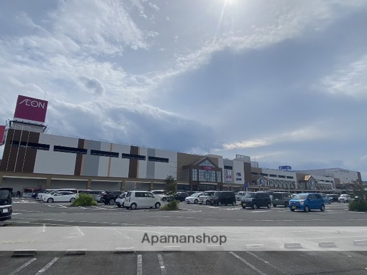 リブラン・ドゥ205の周辺