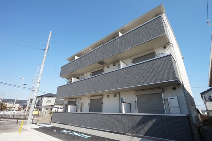 ドマーニ202の外観