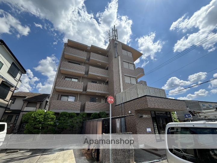 ハイツ林島の外観