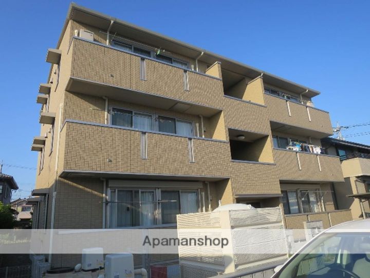 メープルハウスの外観