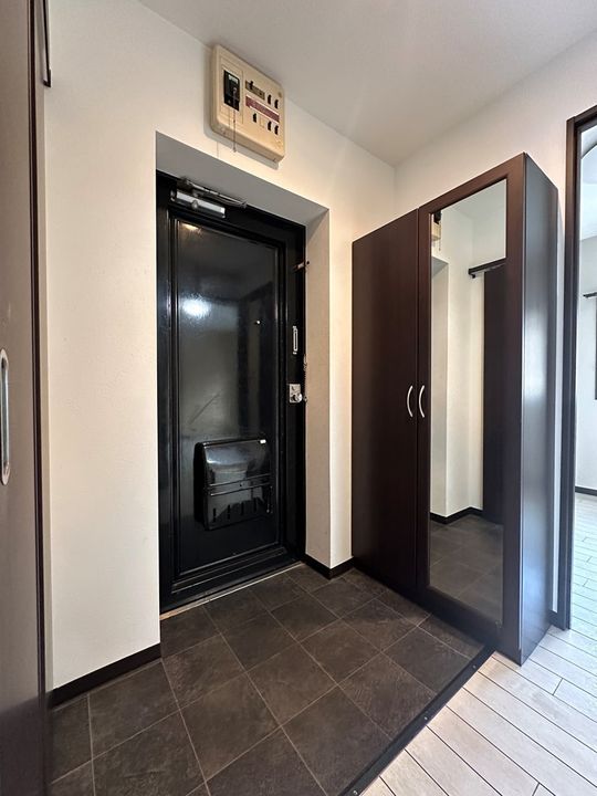 コーポのぐろ206の玄関