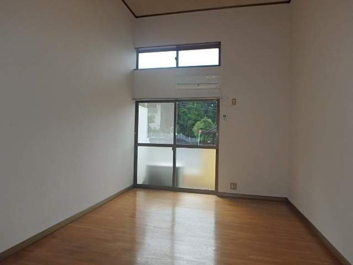 メゾンクレール106の居間