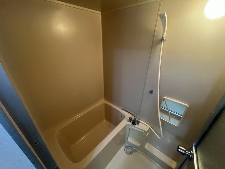 愛知県岡崎市朝日町4丁目の賃貸アパートの風呂