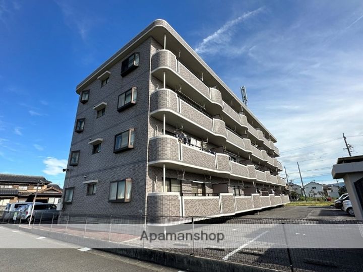グランドゥール須田308の外観