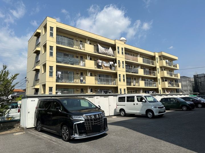 光マンション301の外観