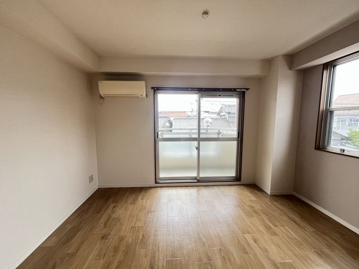 アビテ・ナポール210の内装