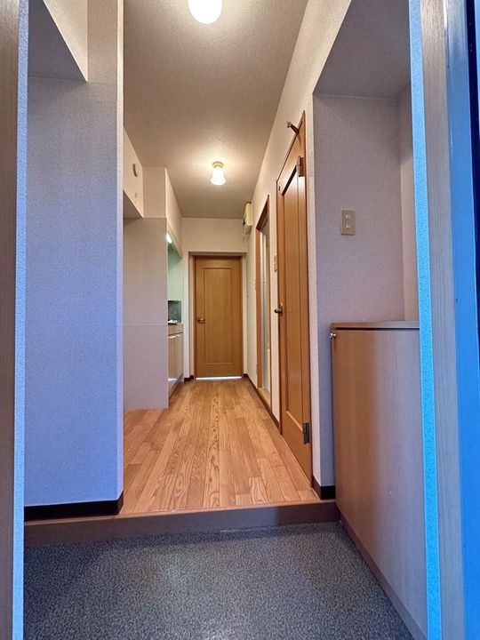 A・CITY伊賀新町407の玄関