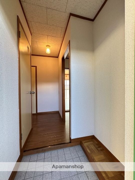 コーポ若松103の玄関