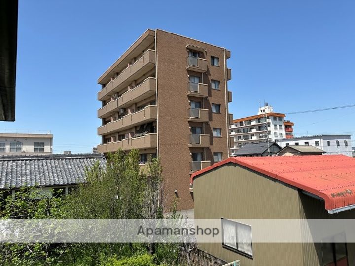 グラシャスベル広幡203の外観