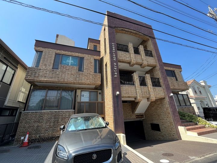 HATAYAAPARTMENTの外観