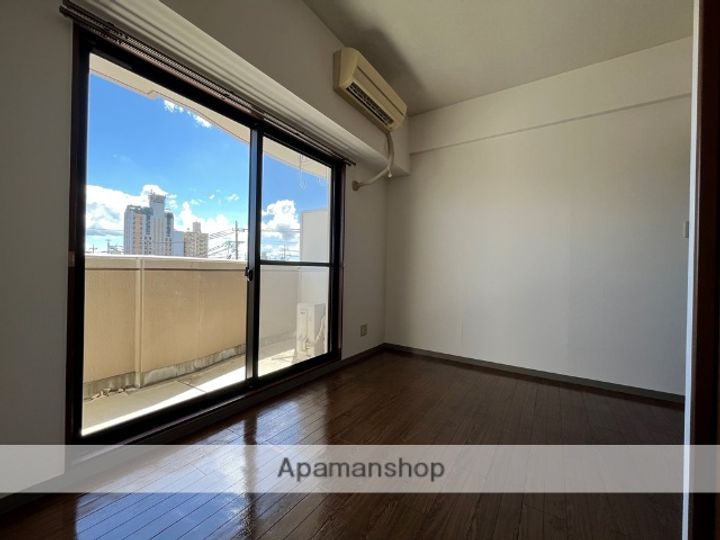 FOUR SEASONS203の内装