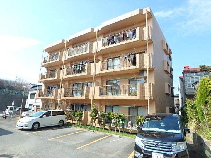 ロイヤル桐華103の外観