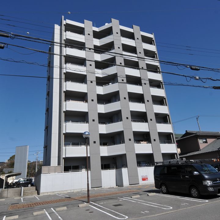ハートヒルズ井田の外観