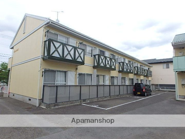 ライトハイツH棟の外観