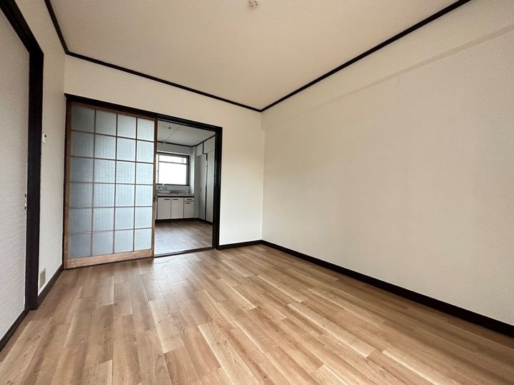 マンション賛栄103の内装