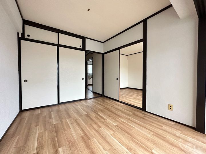 マンション賛栄103の居間