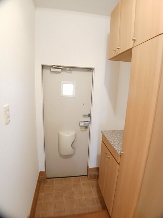 パレストⅡ番館の玄関