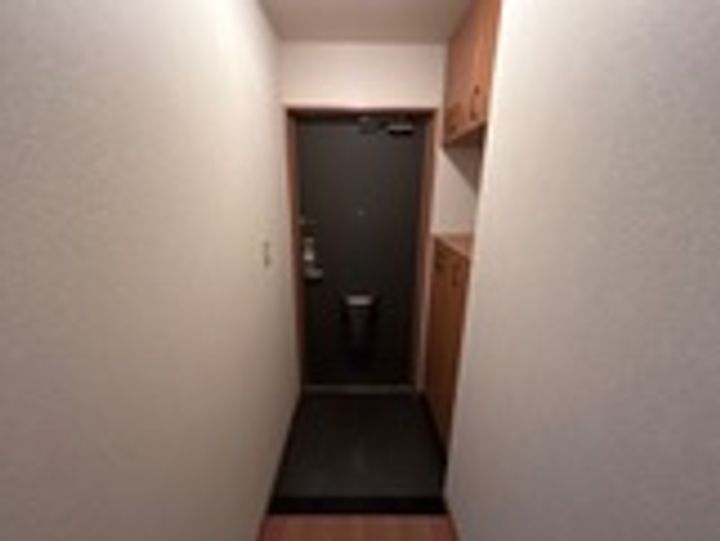 サンタガーデン202の玄関